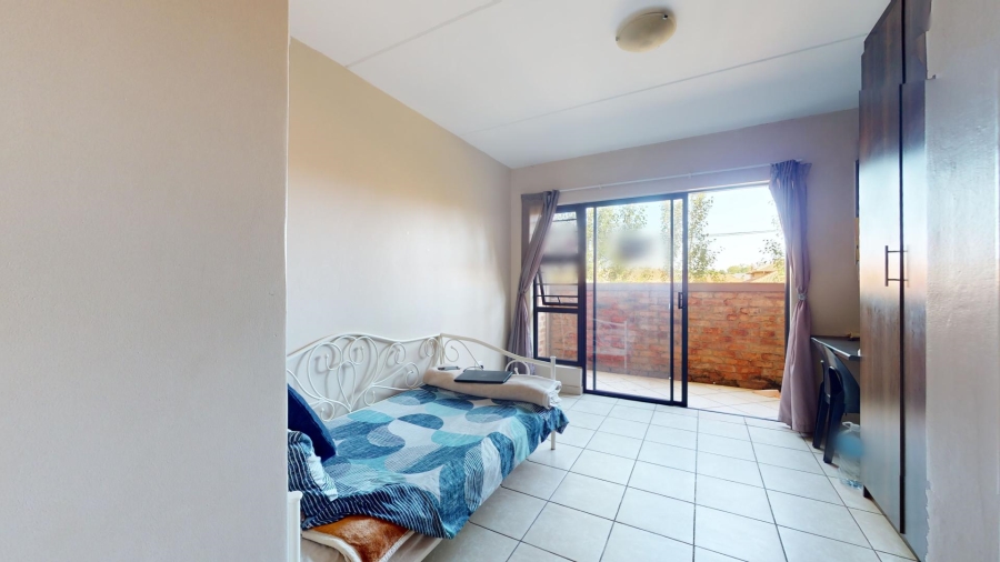 2 Bedroom Property for Sale in Mooivallei Park North West